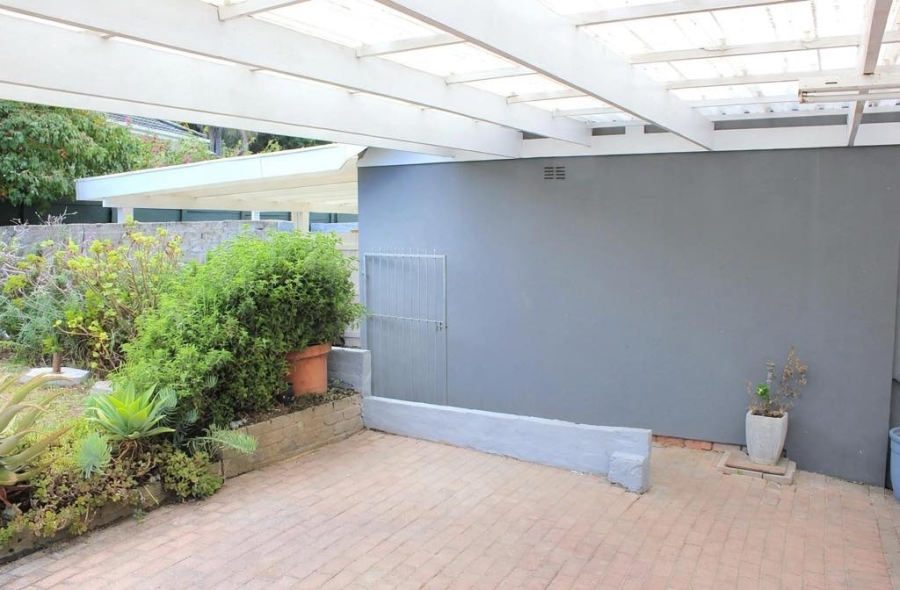 To Let 1 Bedroom Property for Rent in Old Place Western Cape